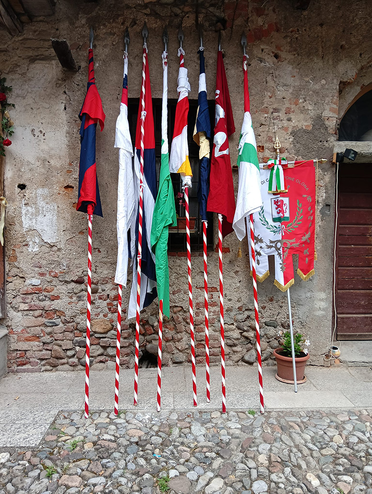 Bandiere Capi Rioni