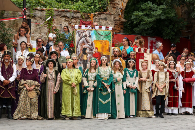 corteo-1