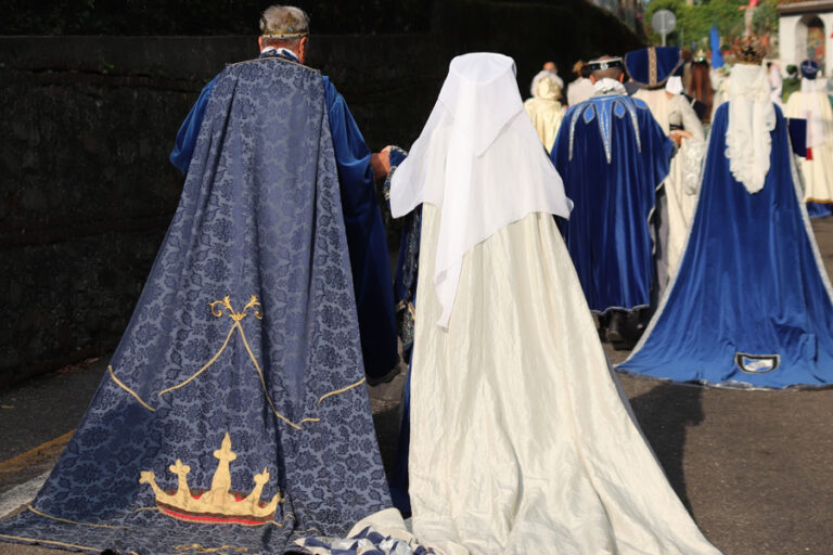 corteo-10
