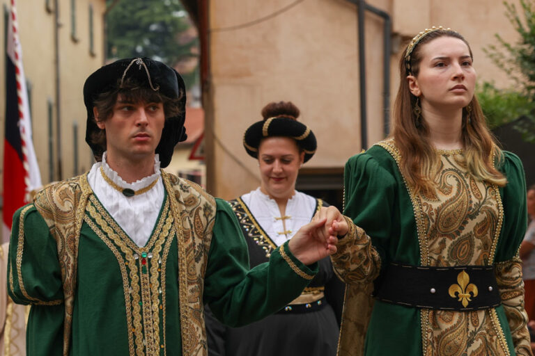 corteo-32